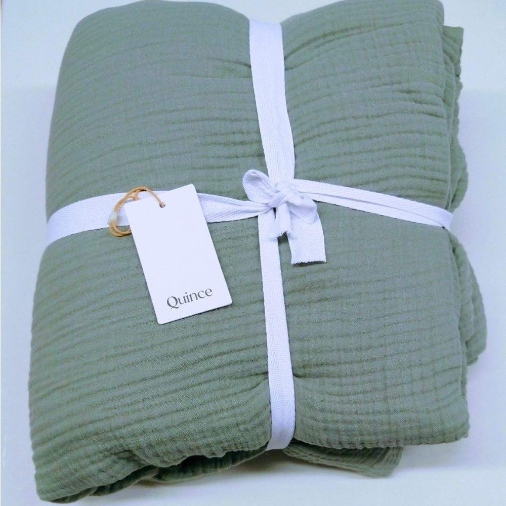 NWT QUINCE Organic Airy Gauze Blanket King/Cal King Dried Sage 8903 - Picture 7 of 10